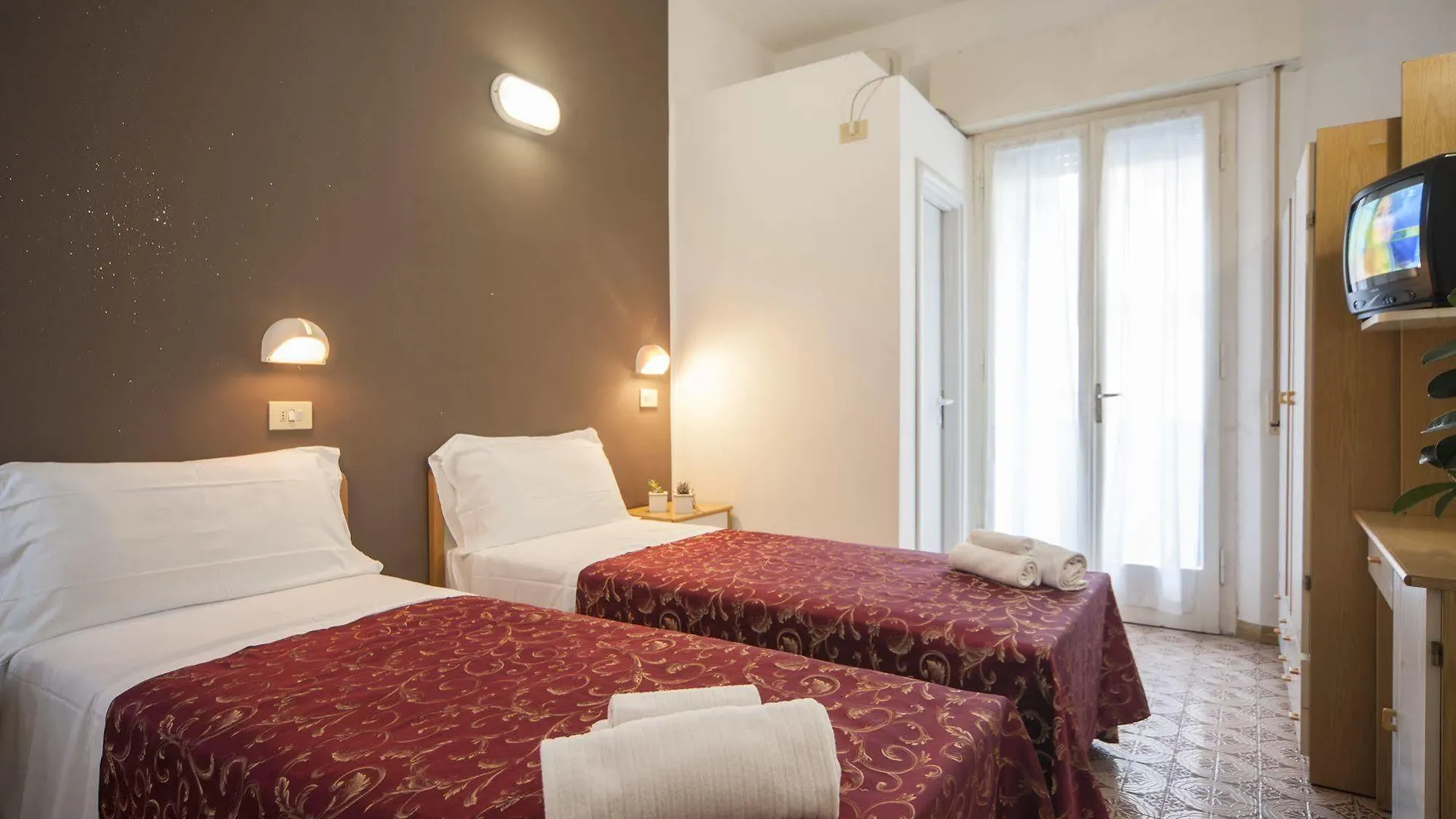 Hotel Adria Mare Rimini 3*,